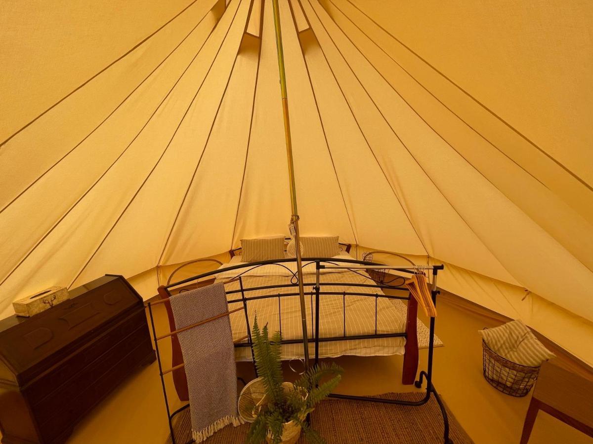 Hotel The Hunters Glamping Ciudanovita Exterior foto