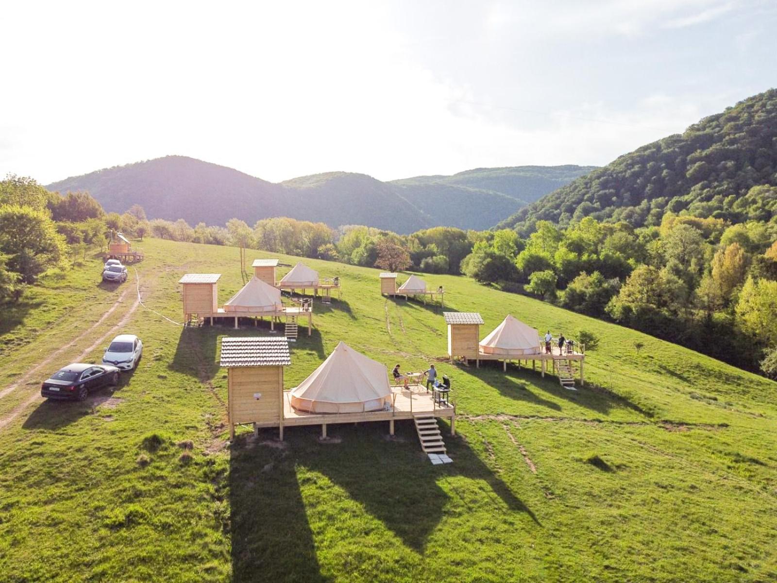 Hotel The Hunters Glamping Ciudanovita Exterior foto